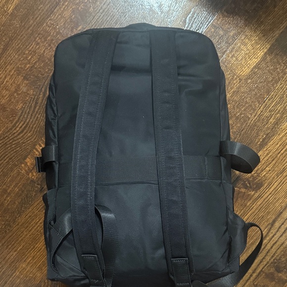 lululemon Black Backpack - Picture 2 of 4